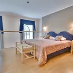 Daily Apartments - Two Floor Apartment
